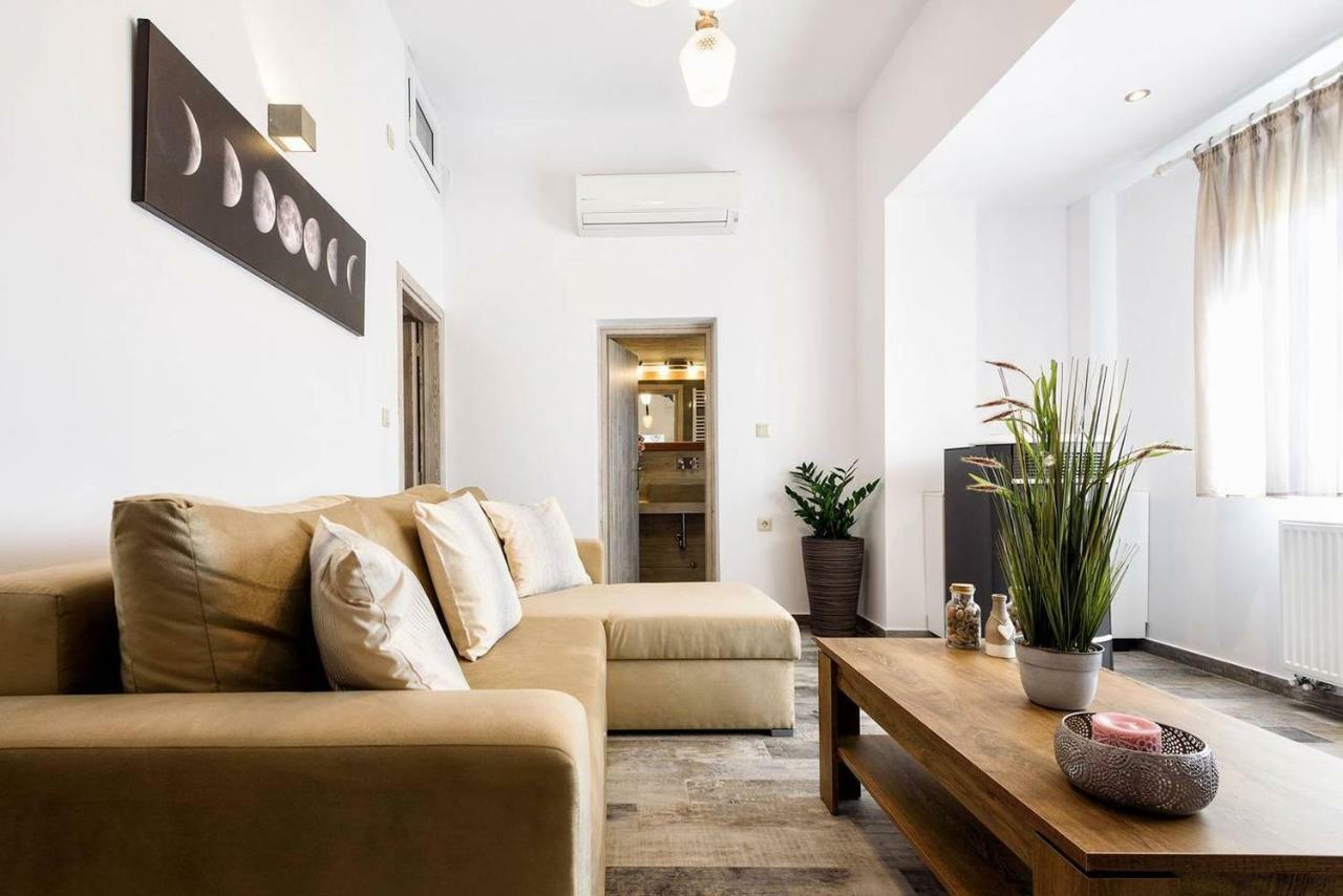 Louros House * Marmara