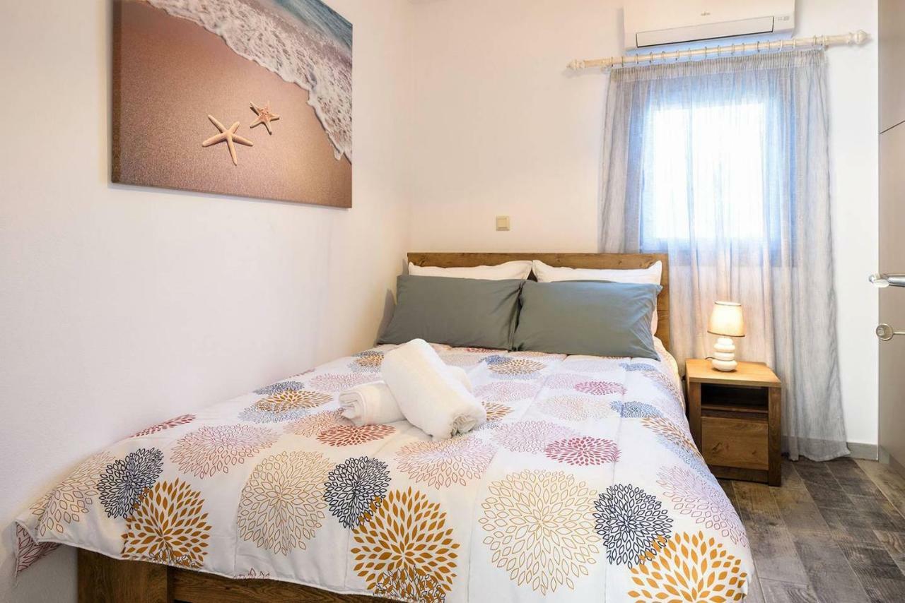 Apartment Louros House
